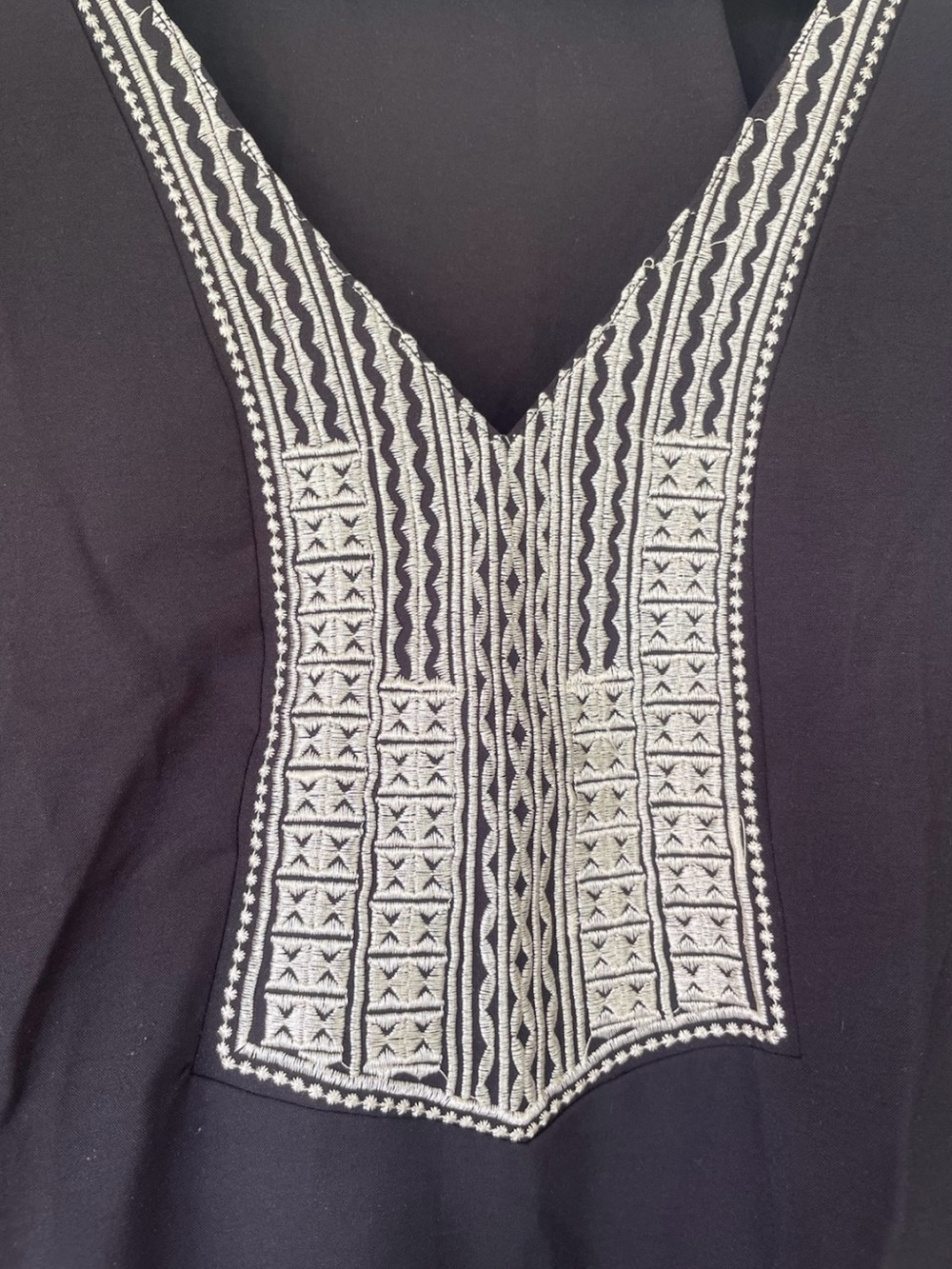 Embroidered Detail Top - Picture 4 of 9